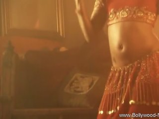 Dancing Indian MILF Sweetie sex video videos