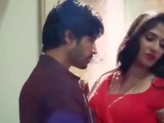 Savita bhabhi marvellous мръсен филм с devar горещ нощ секс сцена